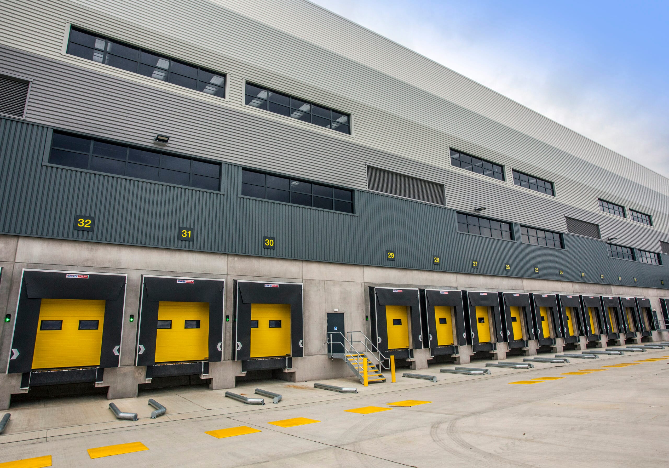 Urban Outfitters, Aurora, Gateway, Peterborough